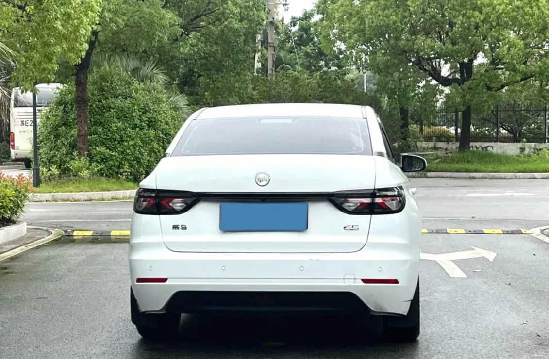 2021 Weltmeister E.5 BEV 49.92KWH,autocango,china used car exporter,china ev exporter,chinese used car exporter,chinese used ev exporter