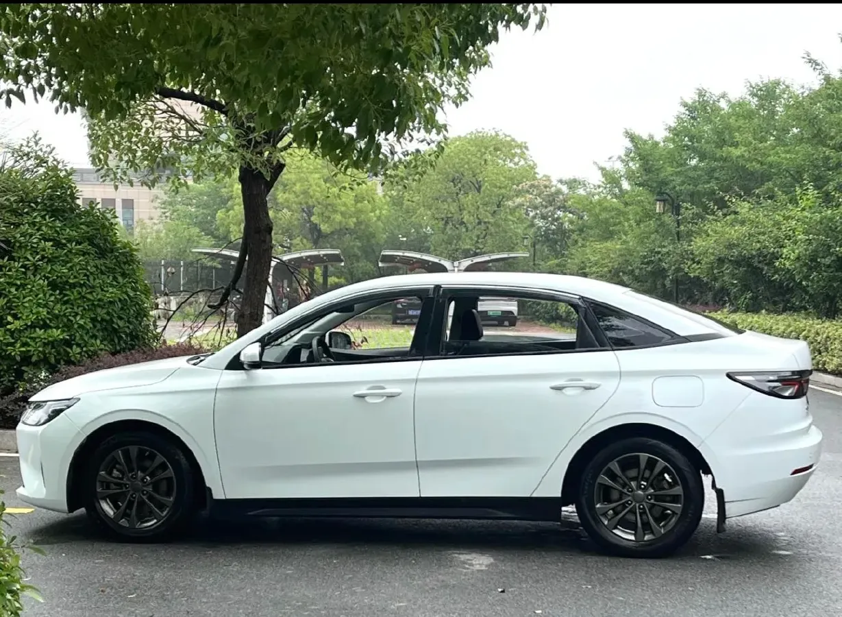 2021 Weltmeister E.5 BEV 49.92KWH,autocango,china used car exporter,china ev exporter,chinese used car exporter,chinese used ev exporter