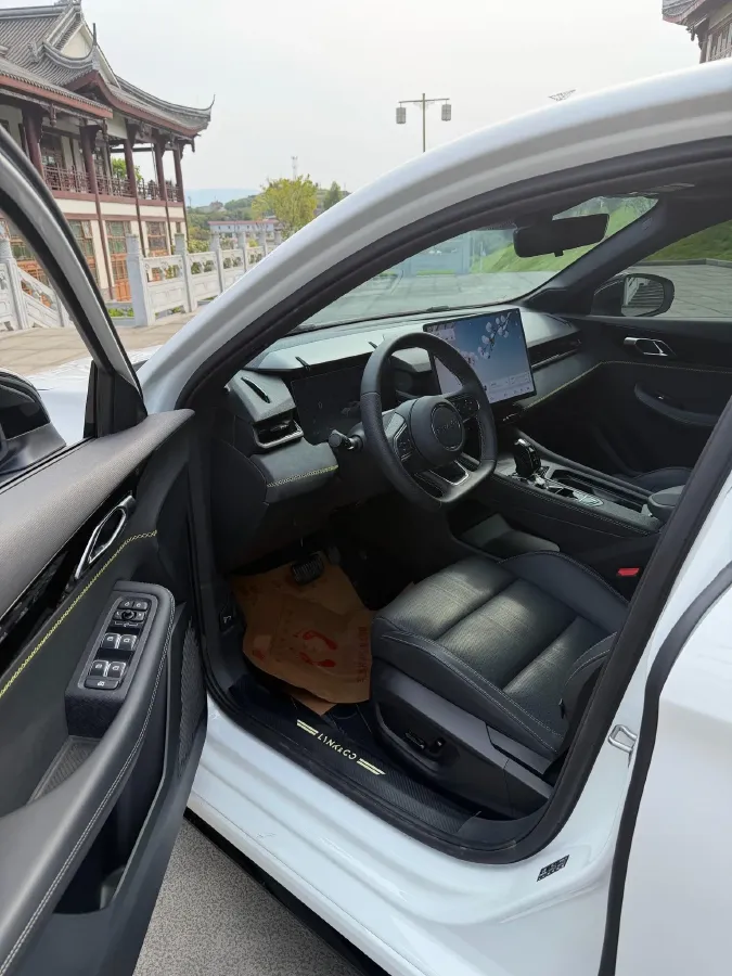 2025 LYNK&CO 03 1.5T 181HP L4 7DCT,autocango,china used car exporter,china ev exporter,chinese used car exporter,chinese used ev exporter