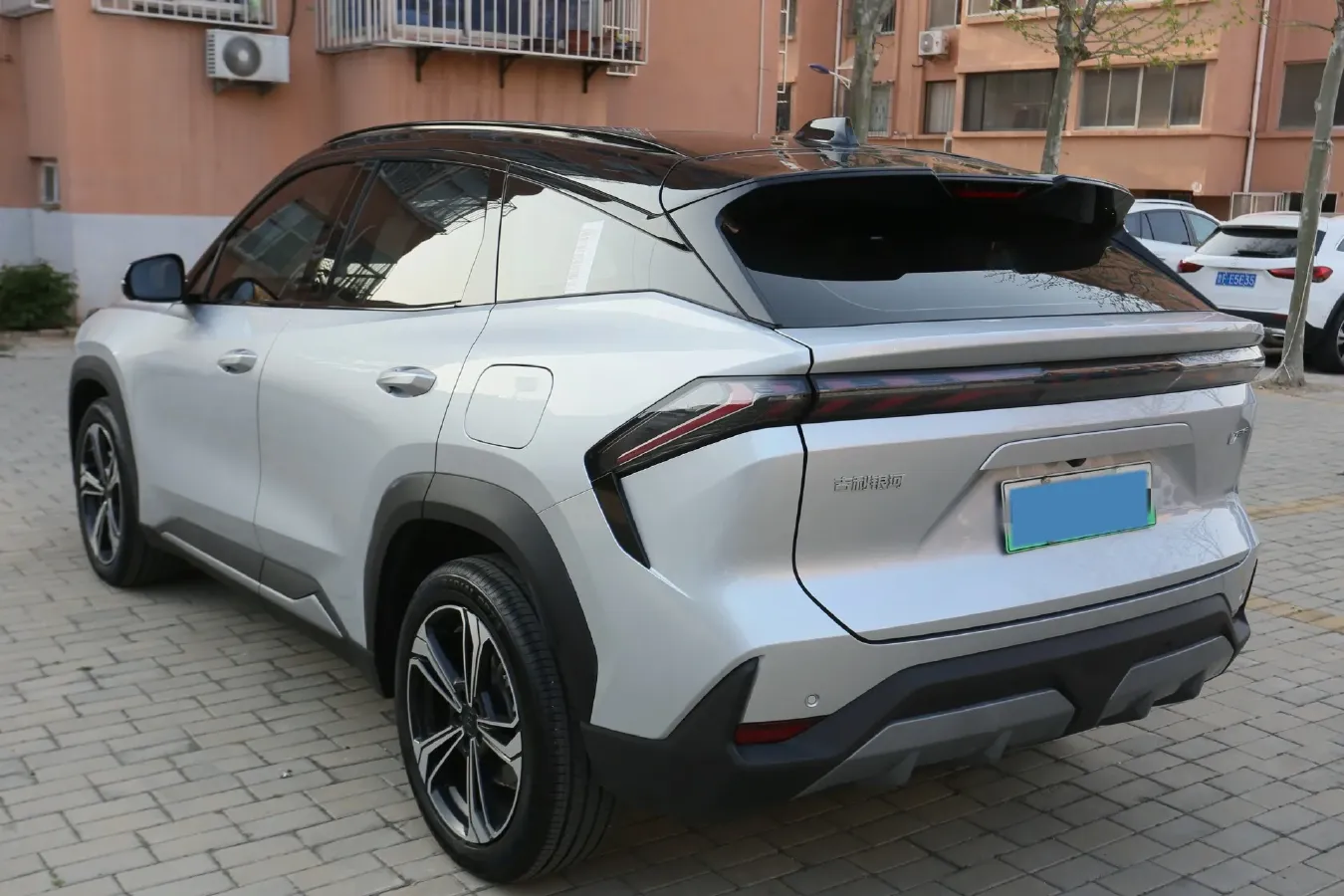 2025 Geely Galaxy L7 1.5L 112HP L4 1DHT PHEV 18.4KWH,autocango,china used car exporter,china ev exporter,chinese used car exporter,chinese used ev exporter