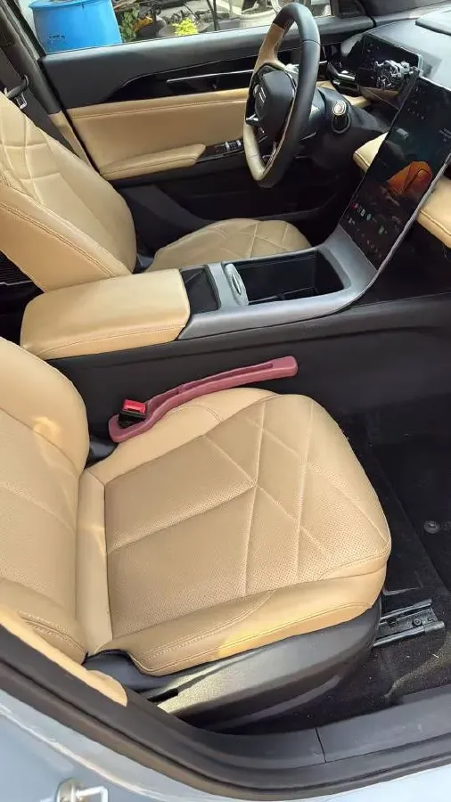 2023 Geely Galaxy L6 1.5T 163HP L4 3DHT PHEV,autocango,china used car exporter,china ev exporter,chinese used car exporter,chinese used ev exporter