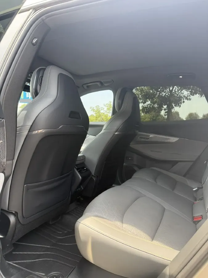 2023 LYNK&CO 08 EM-P 1.5T 163HP L4 3DHT PHEV 21.2KWH,autocango,china used car exporter,china ev exporter,chinese used car exporter,chinese used ev exporter