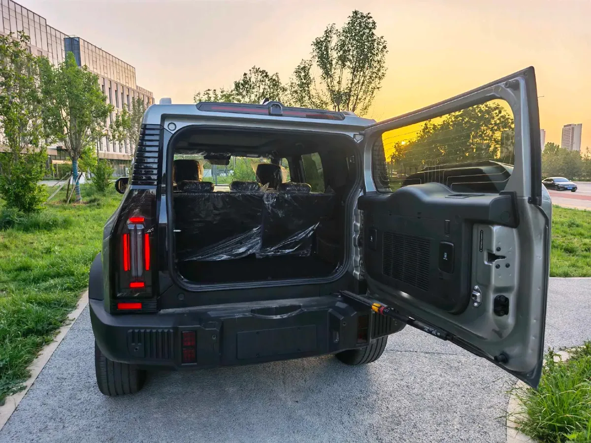 2024 Jetour ShanHai TravellerC-DM 1.5T 156HP L4 3DHT PHEV 43.24KWH,autocango,china used car exporter,china ev exporter,chinese used car exporter,chinese used ev exporter