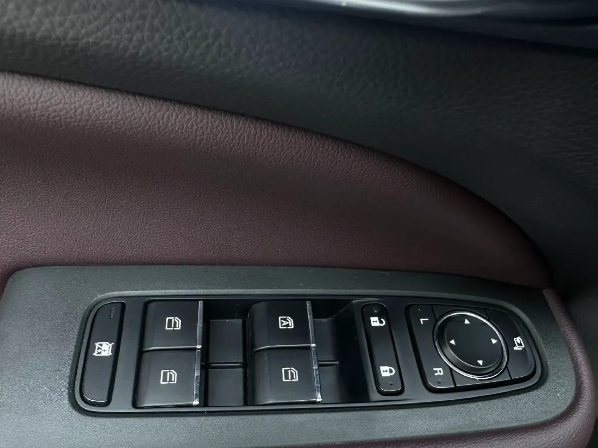 2021 GAC Trumpchi M6 1.5T 169HP L4 6AT,autocango,china used car exporter,china ev exporter,chinese used car exporter,chinese used ev exporter