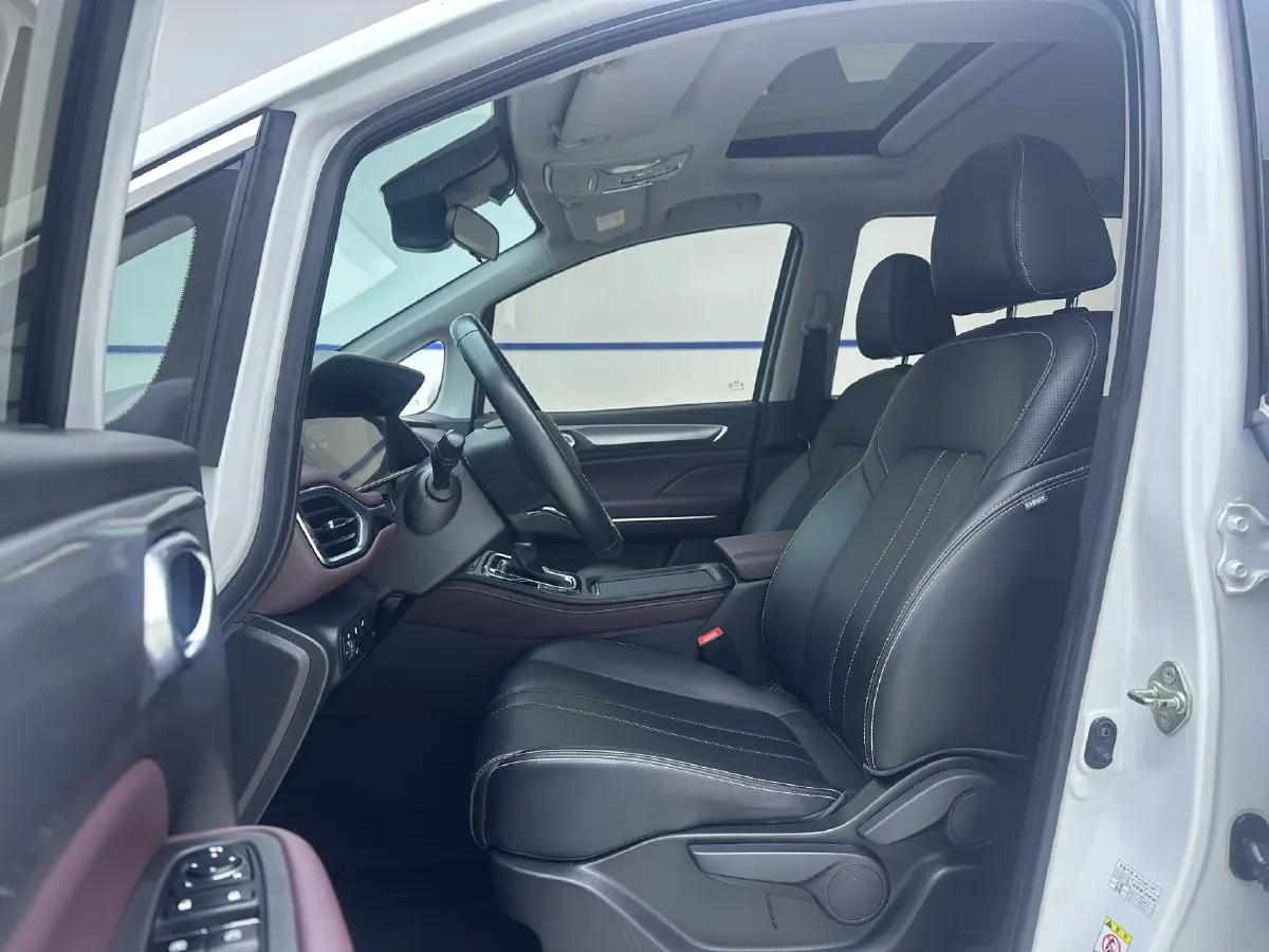 2021 GAC Trumpchi M6 1.5T 169HP L4 6AT,autocango,china used car exporter,china ev exporter,chinese used car exporter,chinese used ev exporter