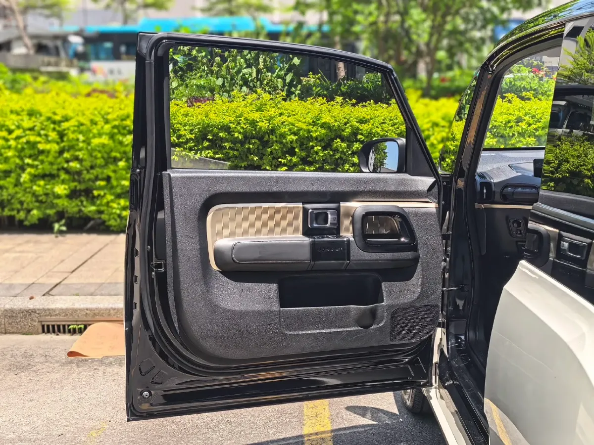 2021 BaoJun KiWi EV BEV 31.9KWH,autocango,china used car exporter,china ev exporter,chinese used car exporter,chinese used ev exporter