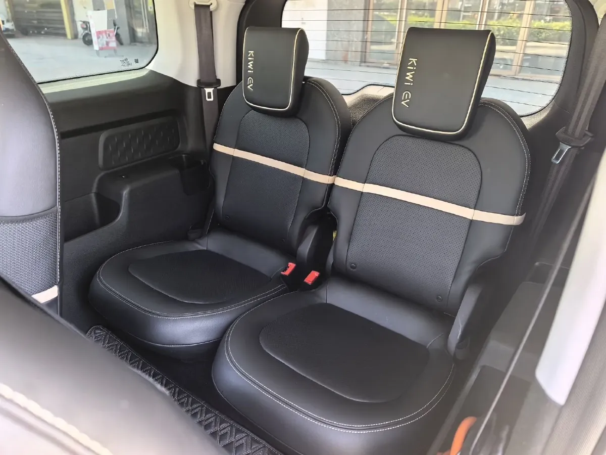 2021 BaoJun KiWi EV BEV 31.9KWH,autocango,china used car exporter,china ev exporter,chinese used car exporter,chinese used ev exporter