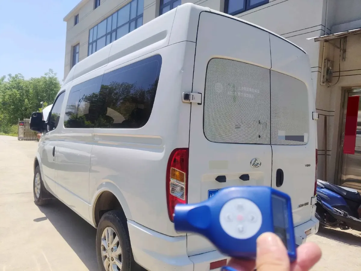 2019 MAXUS XinTu V80 2.0T 139HP L4 6MT,autocango,china used car exporter,china ev exporter,chinese used car exporter,chinese used ev exporter