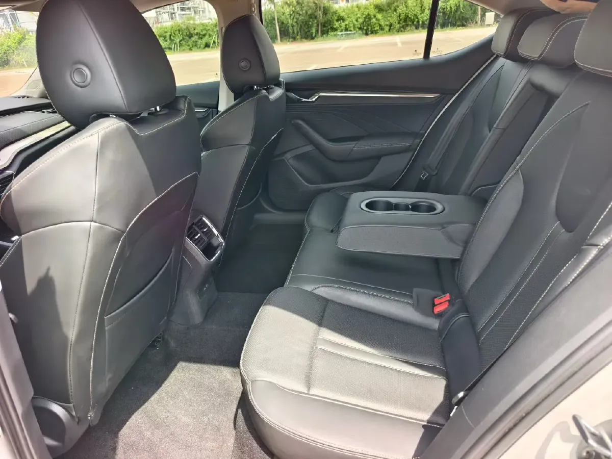 2021 Skoda Octavia 1.4T 150HP L4 7DCT,autocango,china used car exporter,china ev exporter,chinese used car exporter,chinese used ev exporter