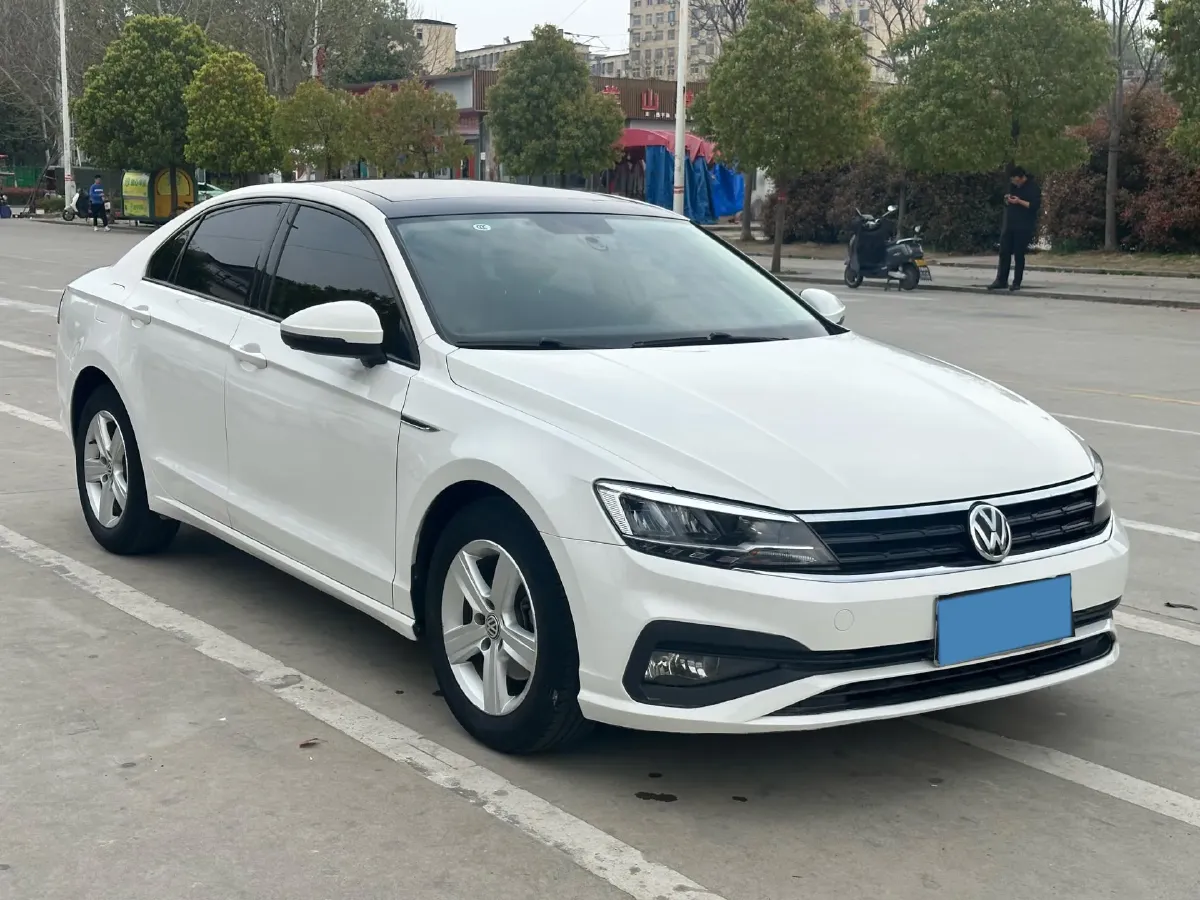 2019 Volkswagen T-Cross 1.4T 150HP L4 7DCT,autocango,china used car exporter,china ev exporter,chinese used car exporter,chinese used ev exporter