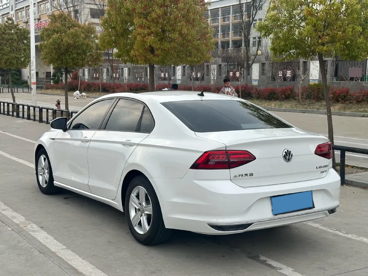 2019 Volkswagen T-Cross 1.4T 150HP L4 7DCT,autocango,china used car exporter,china ev exporter,chinese used car exporter,chinese used ev exporter