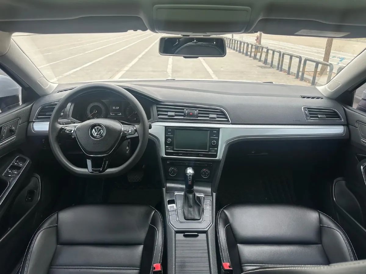 2019 Volkswagen T-Cross 1.4T 150HP L4 7DCT,autocango,china used car exporter,china ev exporter,chinese used car exporter,chinese used ev exporter