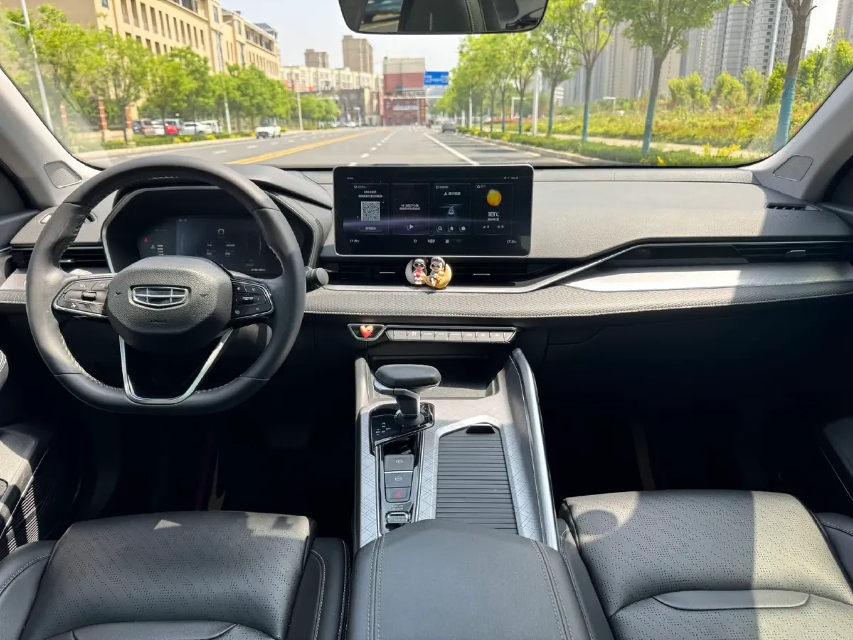 2021 Geely Preface 2.0T 190HP L4 7DCT,autocango,china used car exporter,china ev exporter,chinese used car exporter,chinese used ev exporter