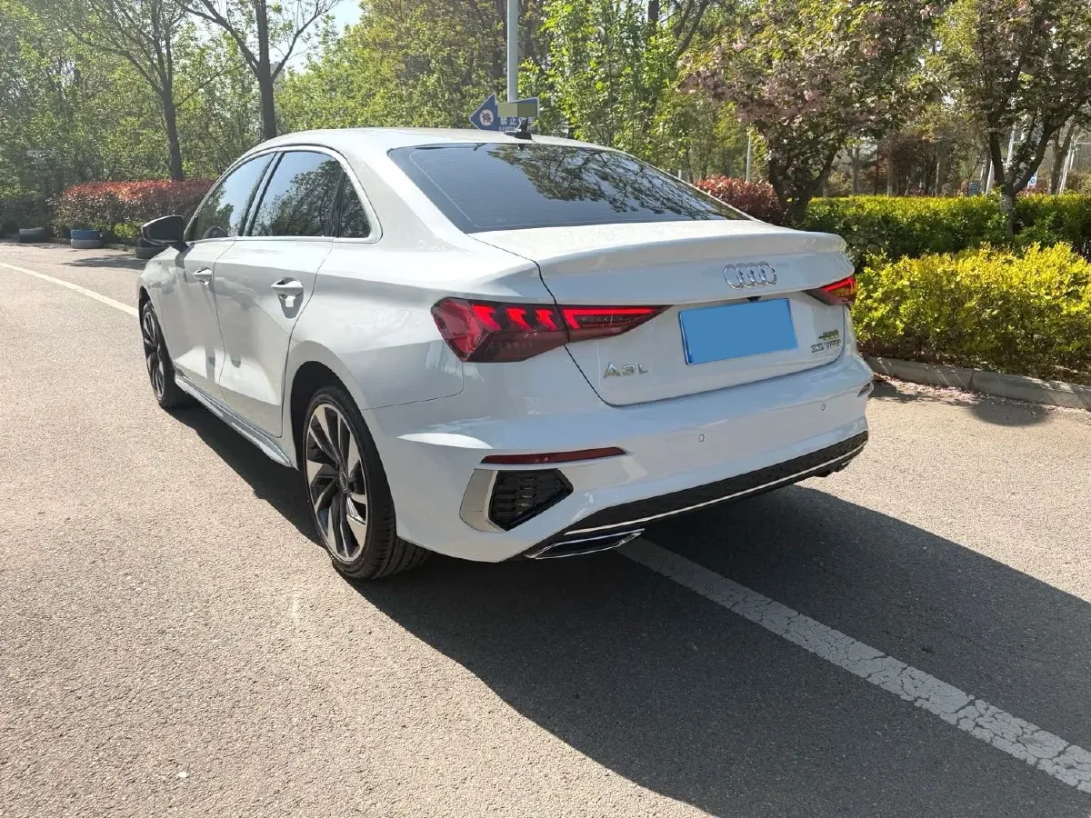 2024 Volkswagen Tiguan L 2.0T 186HP L4 7DCT,autocango,china used car exporter,china ev exporter,chinese used car exporter,chinese used ev exporter