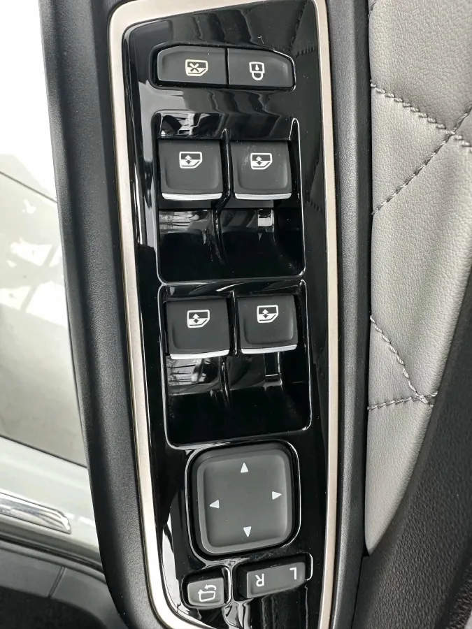 2023 Jetta VS7 1.4T 150HP L4 6AT,autocango,china used car exporter,china ev exporter,chinese used car exporter,chinese used ev exporter