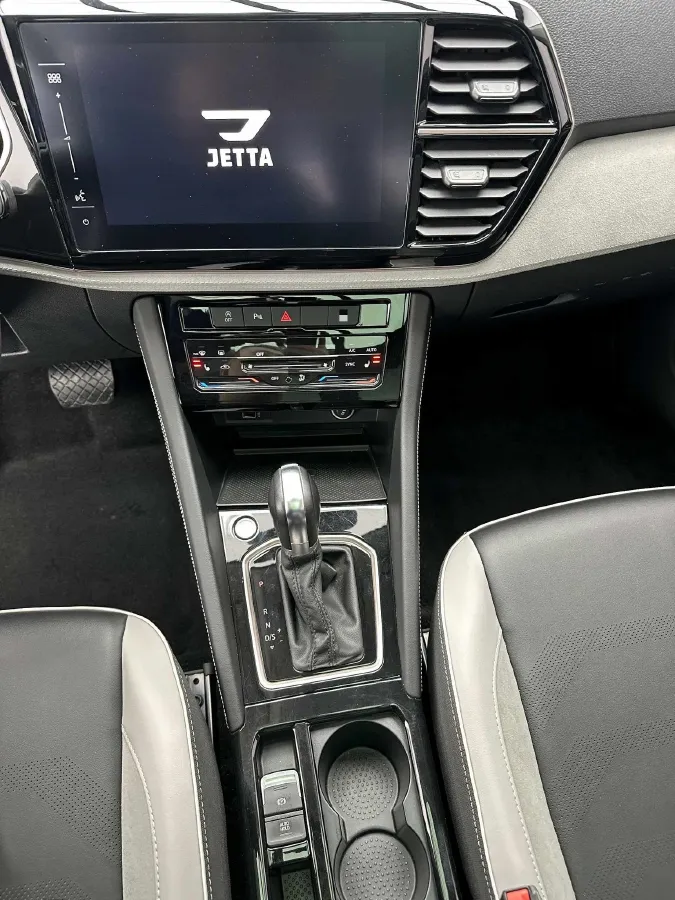 2023 Jetta VS7 1.4T 150HP L4 6AT,autocango,china used car exporter,china ev exporter,chinese used car exporter,chinese used ev exporter