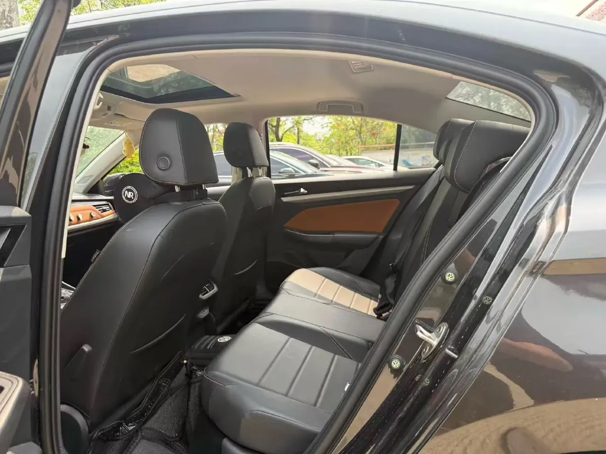 2023 Volkswagen Bora 1.2T 116HP L4 7DCT,autocango,china used car exporter,china ev exporter,chinese used car exporter,chinese used ev exporter