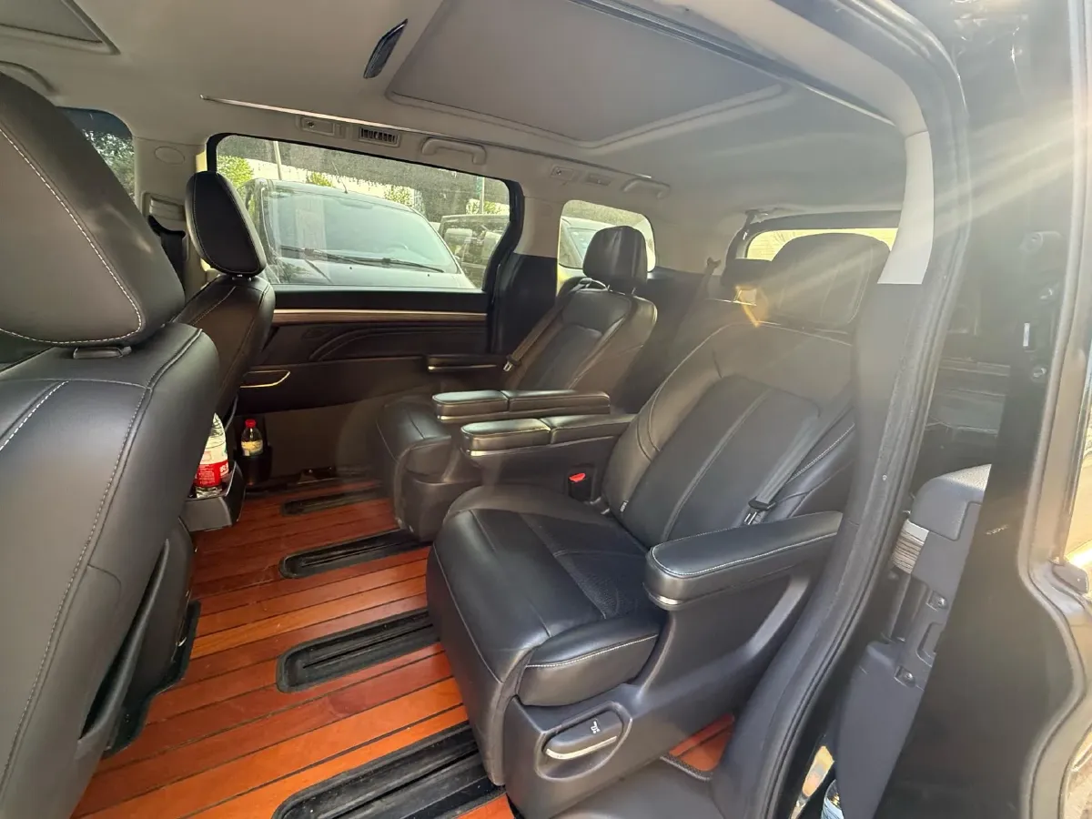 2021 GAC Trumpchi M8 2.0T 252HP L4 8AT,autocango,china used car exporter,china ev exporter,chinese used car exporter,chinese used ev exporter