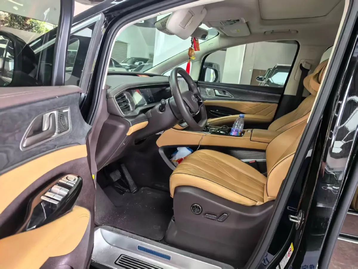 2024 Denza D9 1.5T 139HP L4 E-CVT PHEV 40KWH,autocango,china used car exporter,china ev exporter,chinese used car exporter,chinese used ev exporter