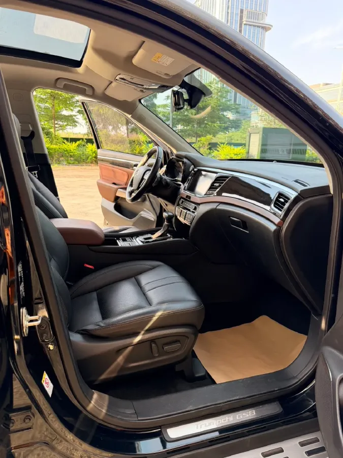 2017 GAC Trumpchi GS8 2.0T 201HP L4 6AT,autocango,china used car exporter,china ev exporter,chinese used car exporter,chinese used ev exporter