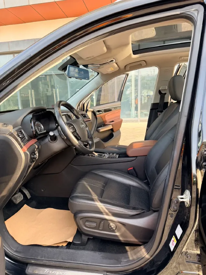 2017 GAC Trumpchi GS8 2.0T 201HP L4 6AT,autocango,china used car exporter,china ev exporter,chinese used car exporter,chinese used ev exporter