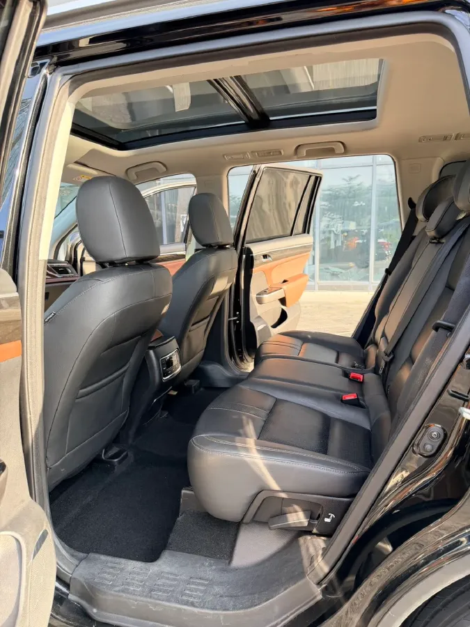 2017 GAC Trumpchi GS8 2.0T 201HP L4 6AT,autocango,china used car exporter,china ev exporter,chinese used car exporter,chinese used ev exporter