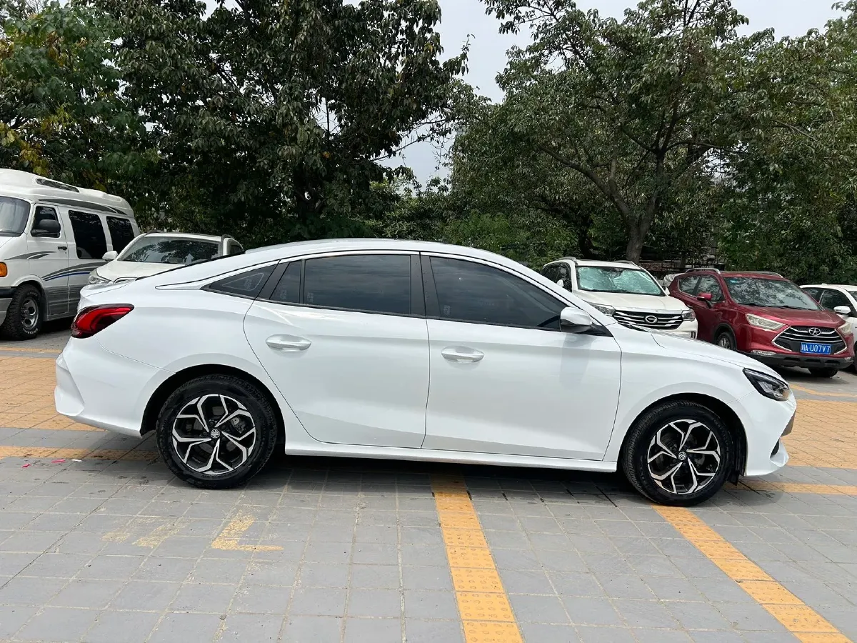 2023 MG 5 1.5L 129HP L4 CVT,autocango,china used car exporter,china ev exporter,chinese used car exporter,chinese used ev exporter