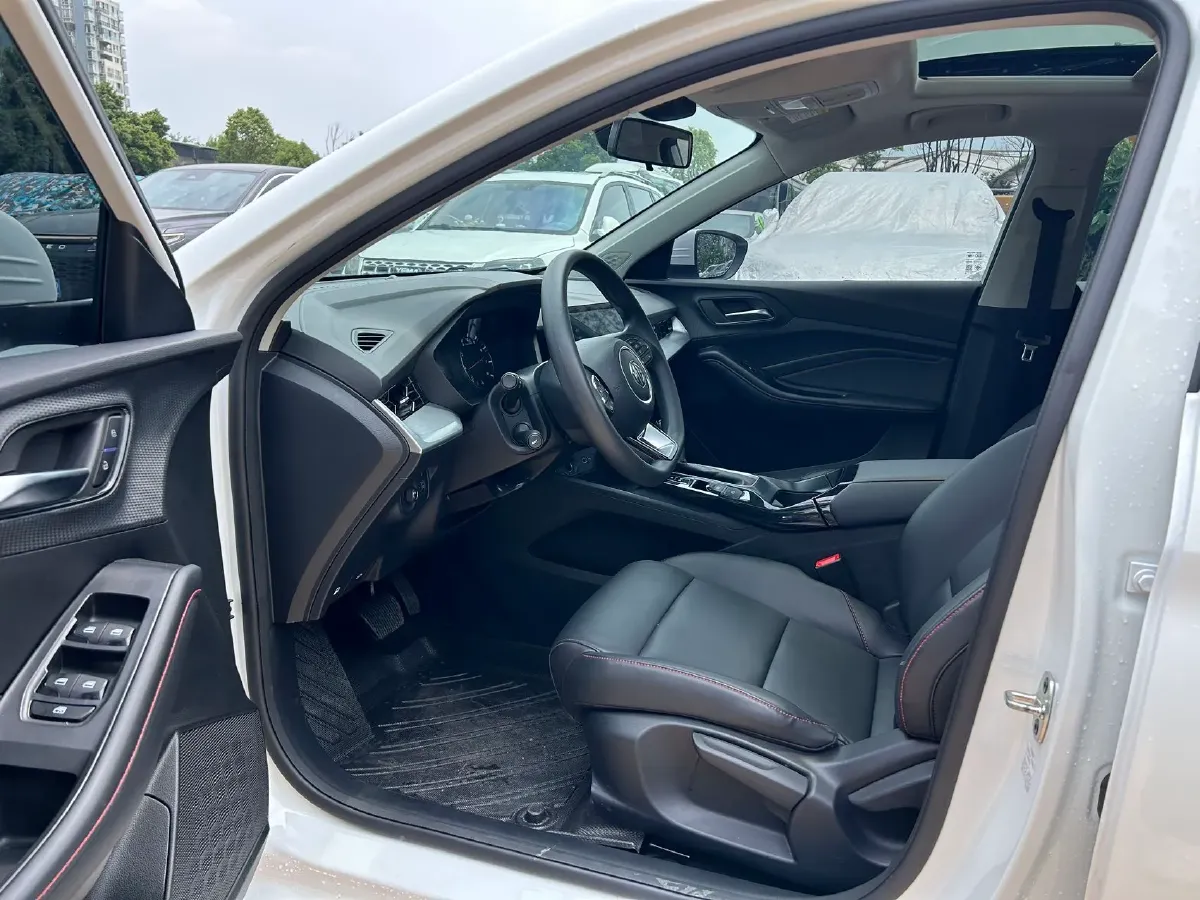 2023 MG 5 1.5L 129HP L4 CVT,autocango,china used car exporter,china ev exporter,chinese used car exporter,chinese used ev exporter