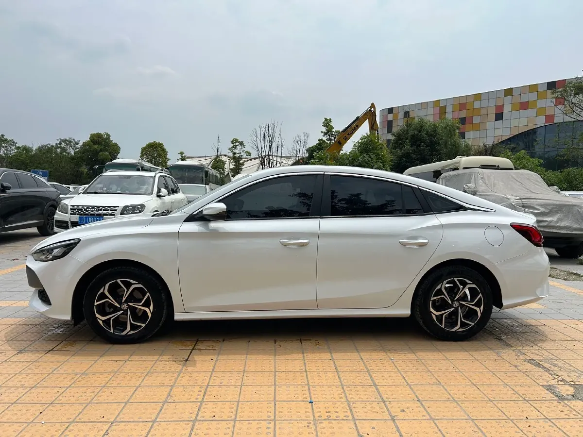 2023 MG 5 1.5L 129HP L4 CVT,autocango,china used car exporter,china ev exporter,chinese used car exporter,chinese used ev exporter