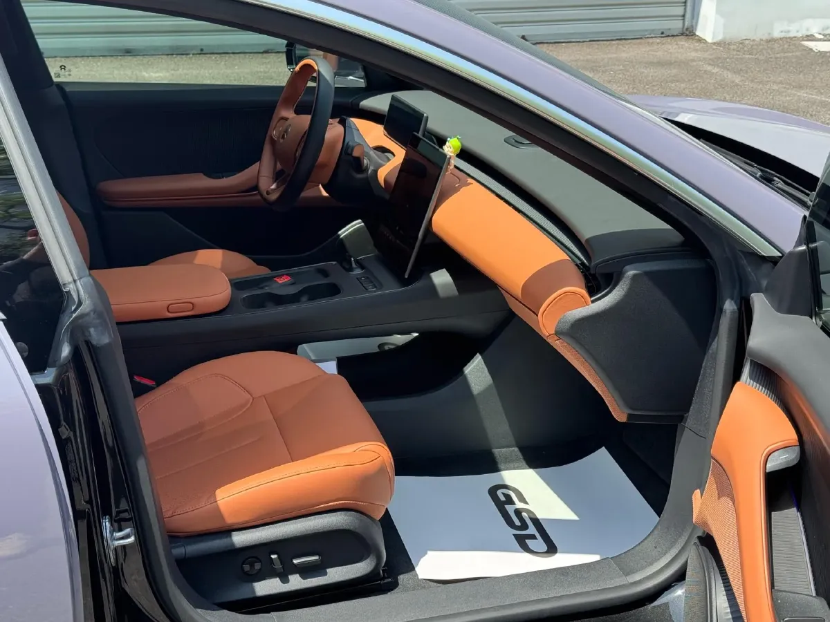 2022 JunTian HeiWuShi Youth 2.0T 203HP L4 6AT,autocango,china used car exporter,china ev exporter,chinese used car exporter,chinese used ev exporter