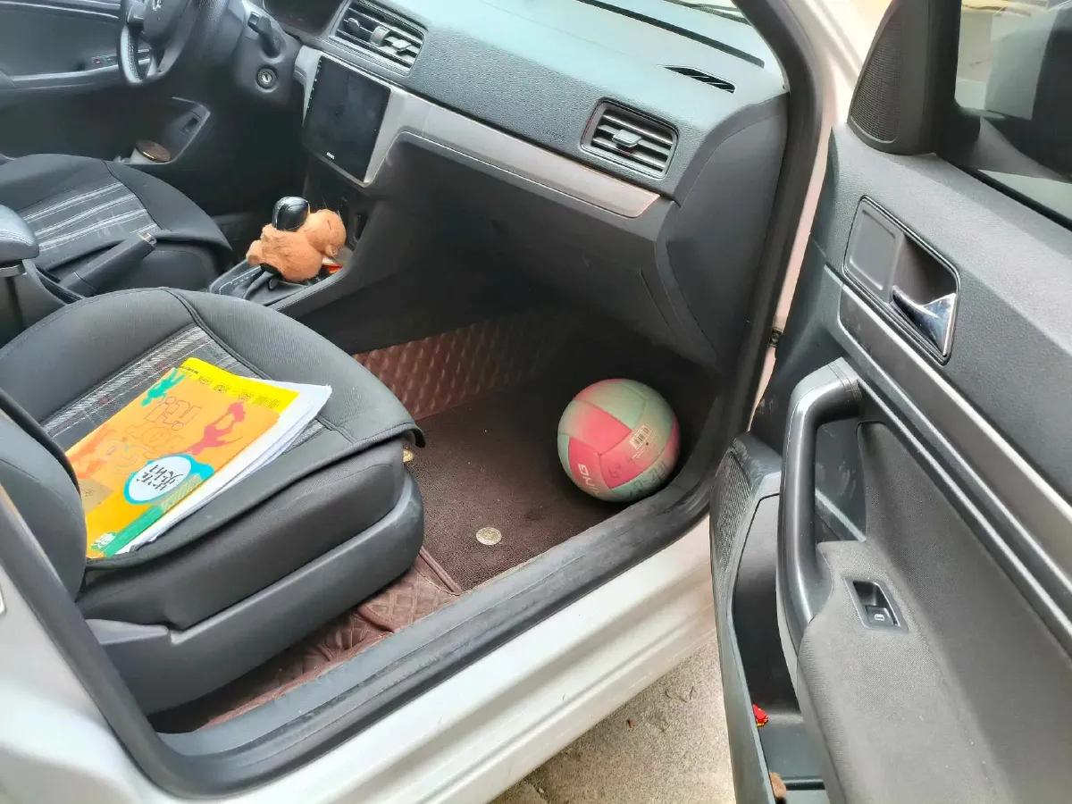 2019 ChangAn Eado XT 1.6L 128HP L4 6AT,autocango,china used car exporter,china ev exporter,chinese used car exporter,chinese used ev exporter