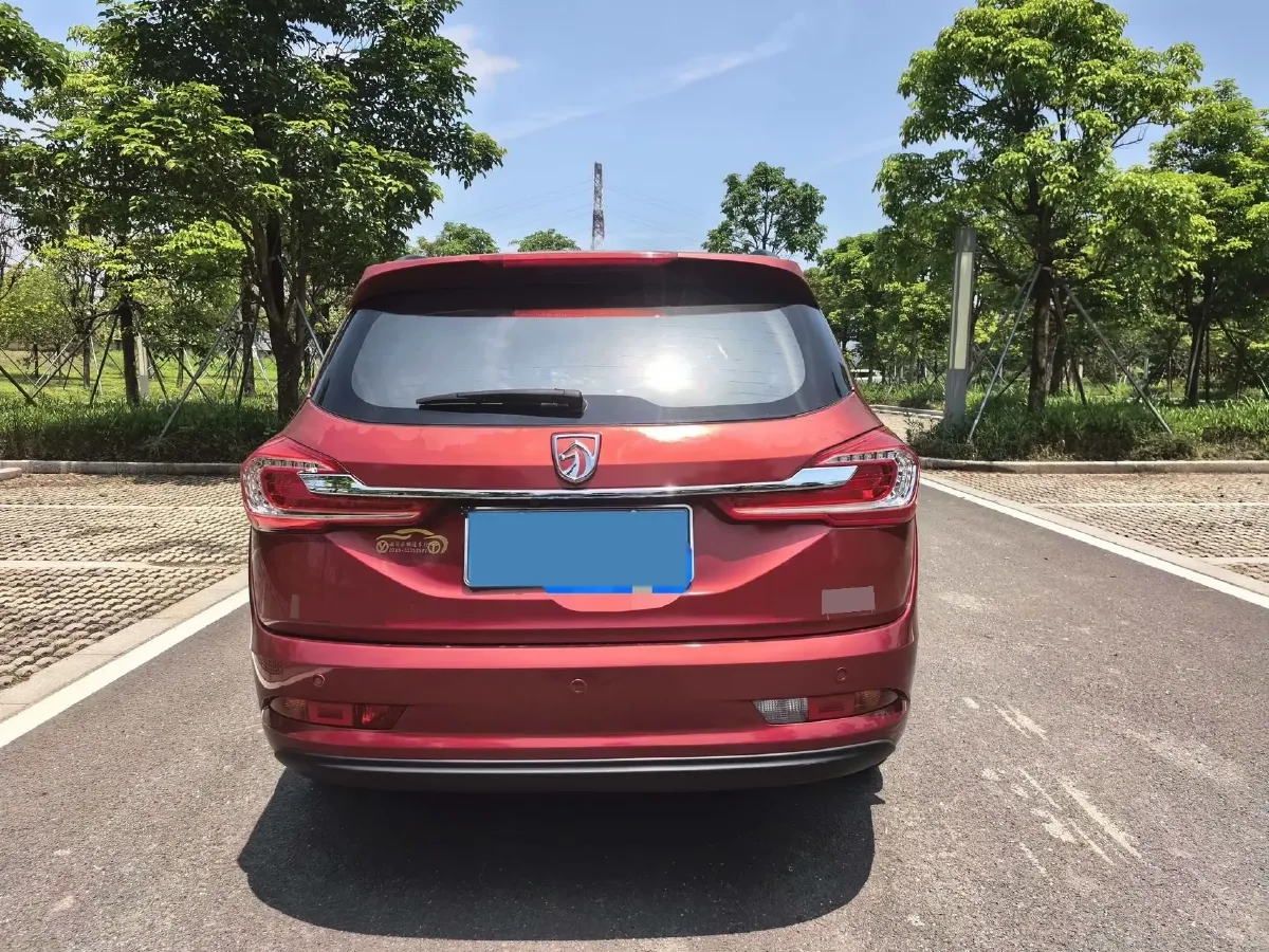 2017 BaoJun 310W 1.5L 112HP L4 6MT,autocango,china used car exporter,china ev exporter,chinese used car exporter,chinese used ev exporter