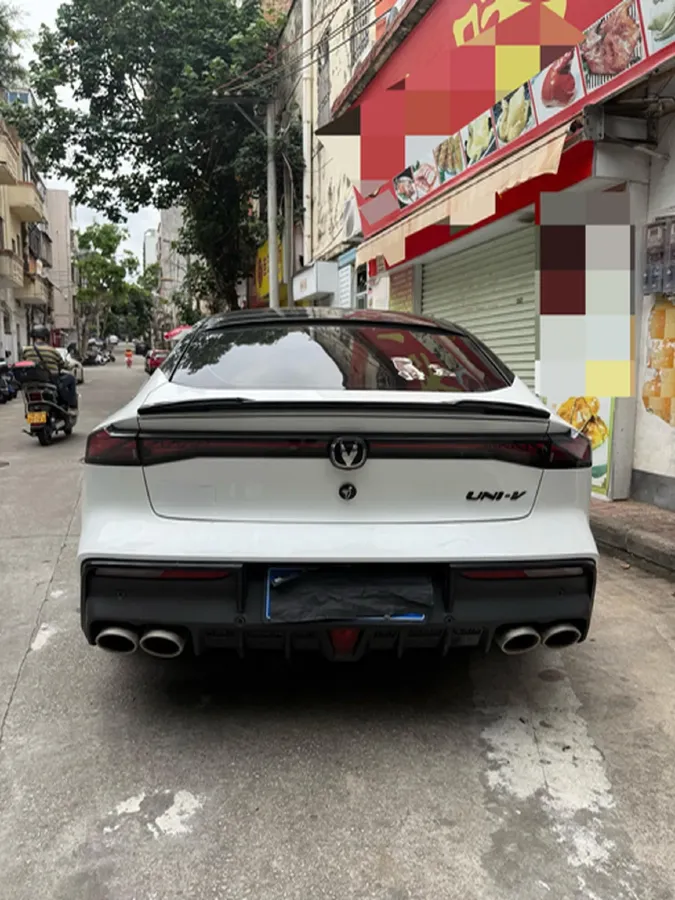 2023 ChangAn UNI-V 2.0T 233HP L4 8AT,autocango,china used car exporter,china ev exporter,chinese used car exporter,chinese used ev exporter