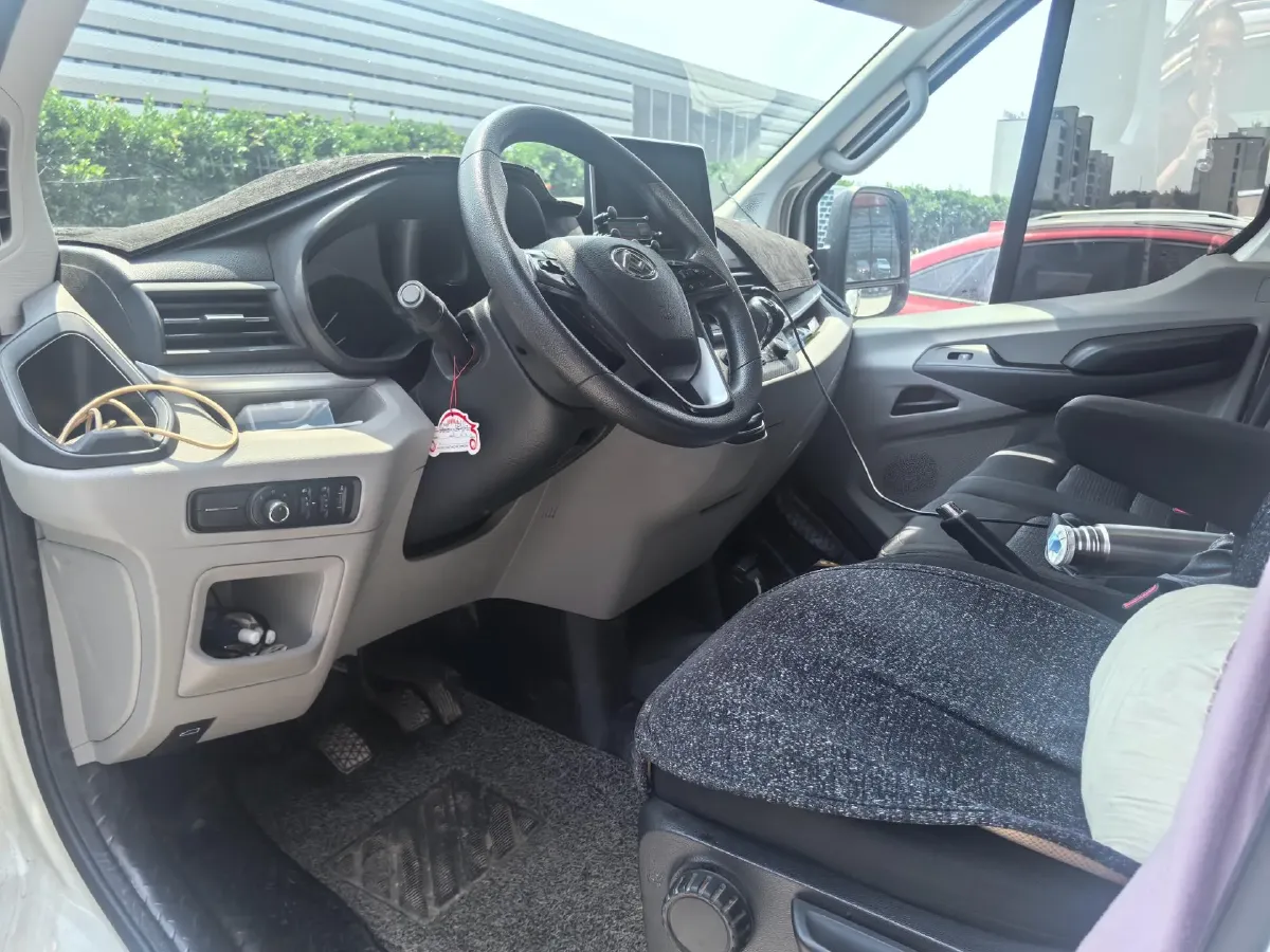 2019 MAXUS XinTu V90 2.0T 148HP L4 6MT,autocango,china used car exporter,china ev exporter,chinese used car exporter,chinese used ev exporter