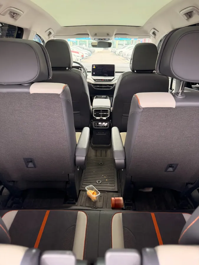 2021 Volkswagen ID.6 Crozz BEV 84.8KWH,autocango,china used car exporter,china ev exporter,chinese used car exporter,chinese used ev exporter