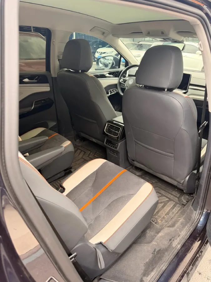 2021 Volkswagen ID.6 Crozz BEV 84.8KWH,autocango,china used car exporter,china ev exporter,chinese used car exporter,chinese used ev exporter