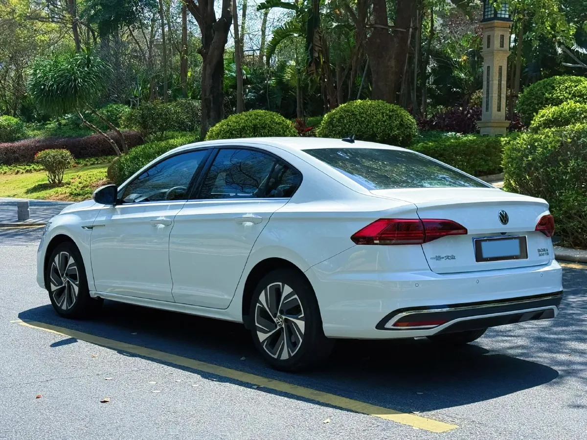 2024 Volkswagen Bora 1.5T 160HP L4 7DCT,autocango,china used car exporter,china ev exporter,chinese used car exporter,chinese used ev exporter