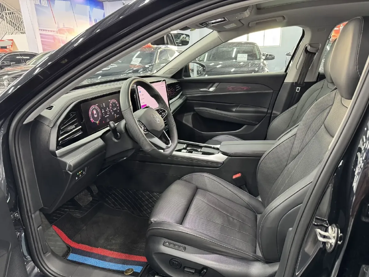 2025 Volkswagen Passat 2.0T 220HP L4 7DCT,autocango,china used car exporter,china ev exporter,chinese used car exporter,chinese used ev exporter