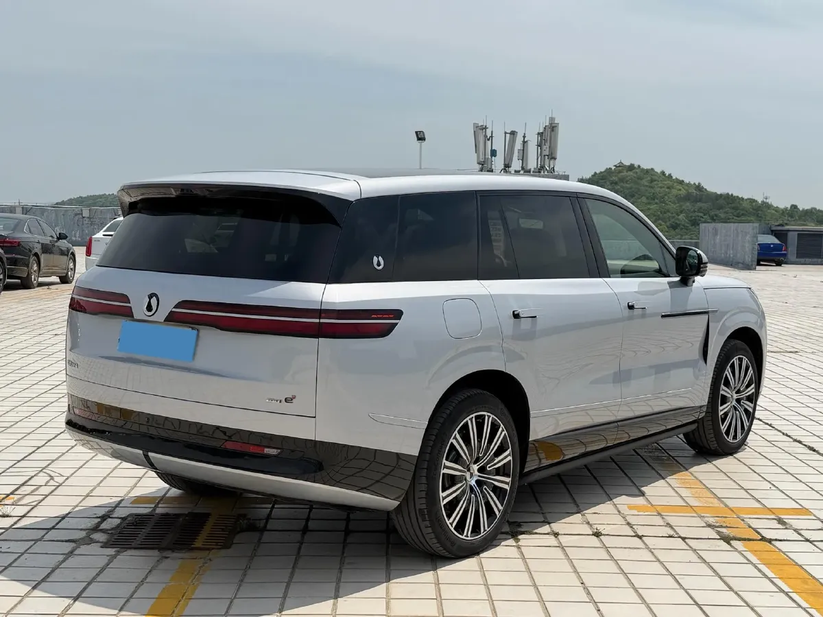 2026 Denza DenzaN9 2.0T 207HP L4 E-CVT PHEV,autocango,china used car exporter,china ev exporter,chinese used car exporter,chinese used ev exporter