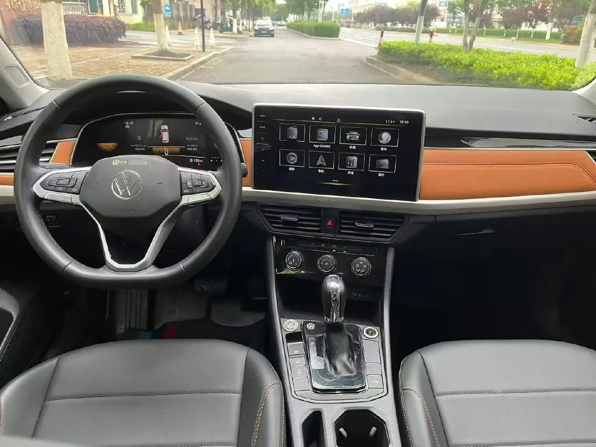 2023 Volkswagen Bora 1.2T 116HP L4 7DCT,autocango,china used car exporter,china ev exporter,chinese used car exporter,chinese used ev exporter