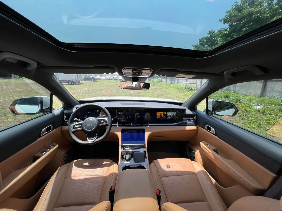 2021 Li ONE Range Extended 131HP REEV 40.5KWH,autocango,china used car exporter,china ev exporter,chinese used car exporter,chinese used ev exporter