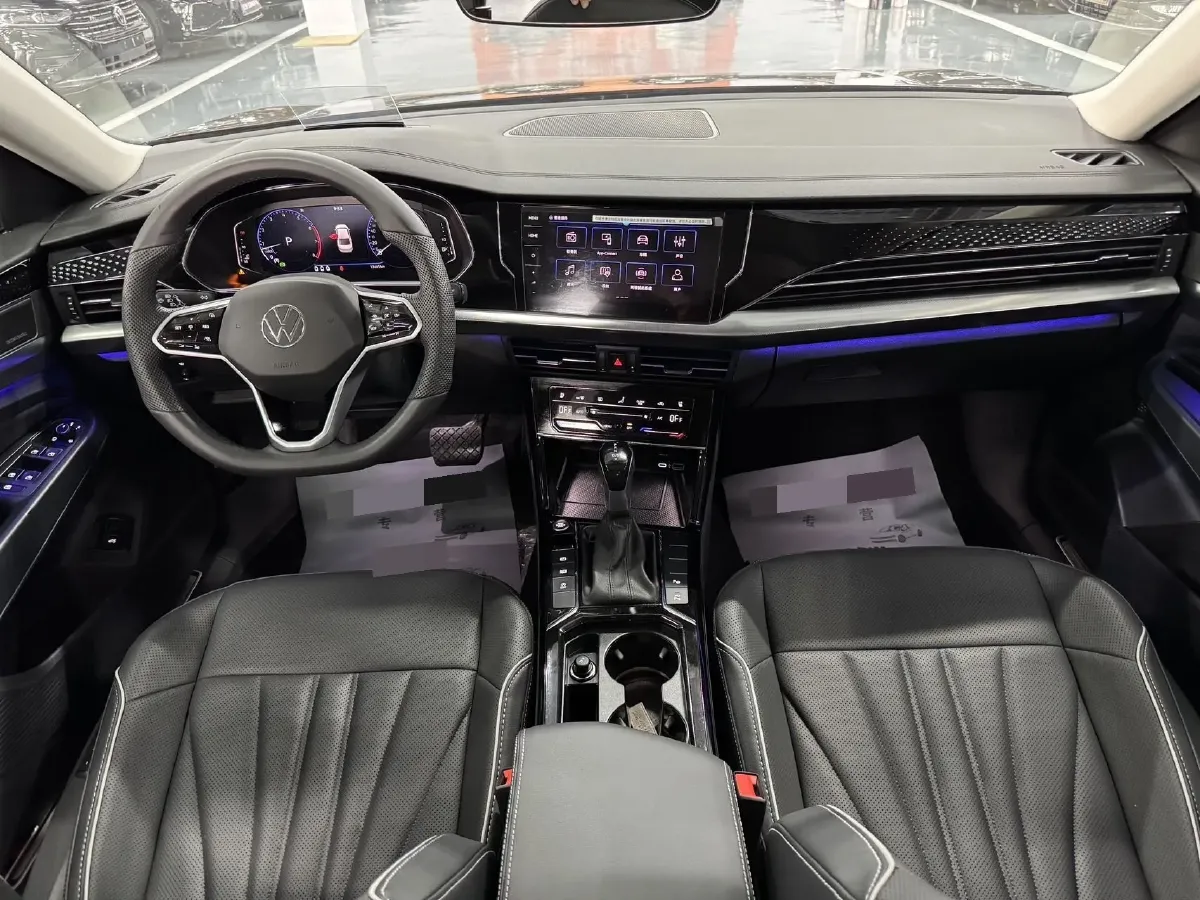 2024 Volkswagen Passat 2.0T 220HP L4 7DCT,autocango,china used car exporter,china ev exporter,chinese used car exporter,chinese used ev exporter