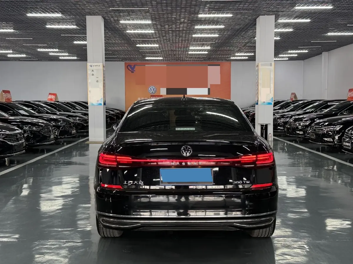 2024 Volkswagen Passat 2.0T 220HP L4 7DCT,autocango,china used car exporter,china ev exporter,chinese used car exporter,chinese used ev exporter