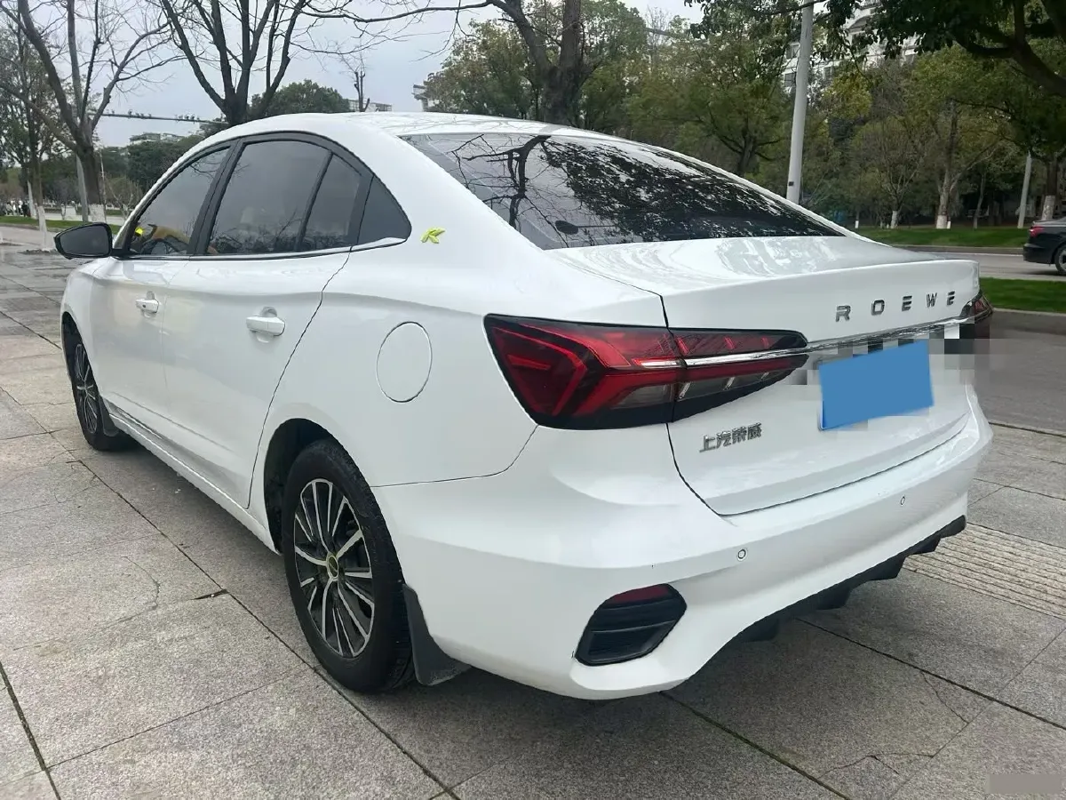 2021 Roewe i5 1.5L 120HP L4 CVT,autocango,china used car exporter,china ev exporter,chinese used car exporter,chinese used ev exporter
