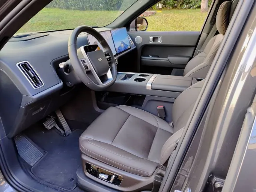 2022 Li L9 Range Extended 154HP REEV 42.6KWH,autocango,china used car exporter,china ev exporter,chinese used car exporter,chinese used ev exporter