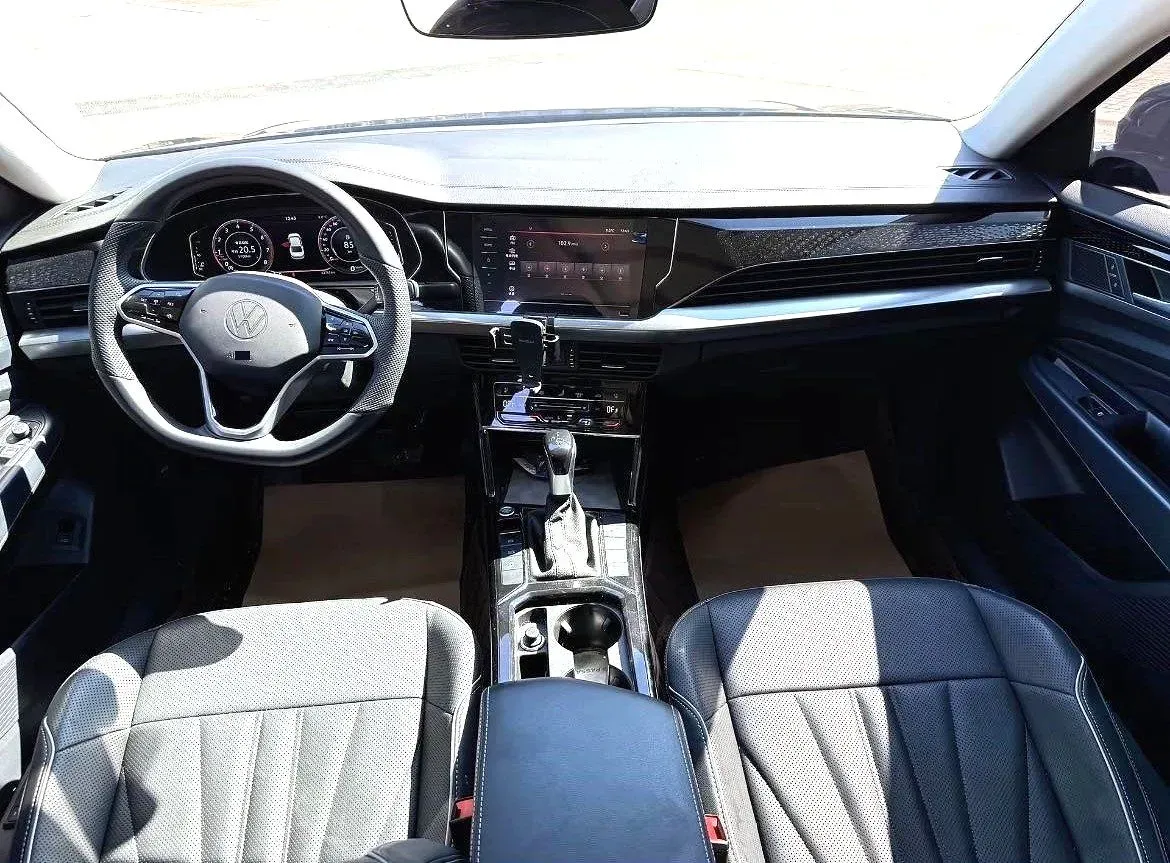 2023 Volkswagen Passat 2.0T 186HP L4 7DCT,autocango,china used car exporter,china ev exporter,chinese used car exporter,chinese used ev exporter
