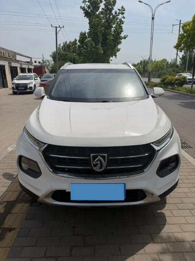 2017 BaoJun 510 1.5L 112HP L4 6MT,autocango,china used car exporter,china ev exporter,chinese used car exporter,chinese used ev exporter
