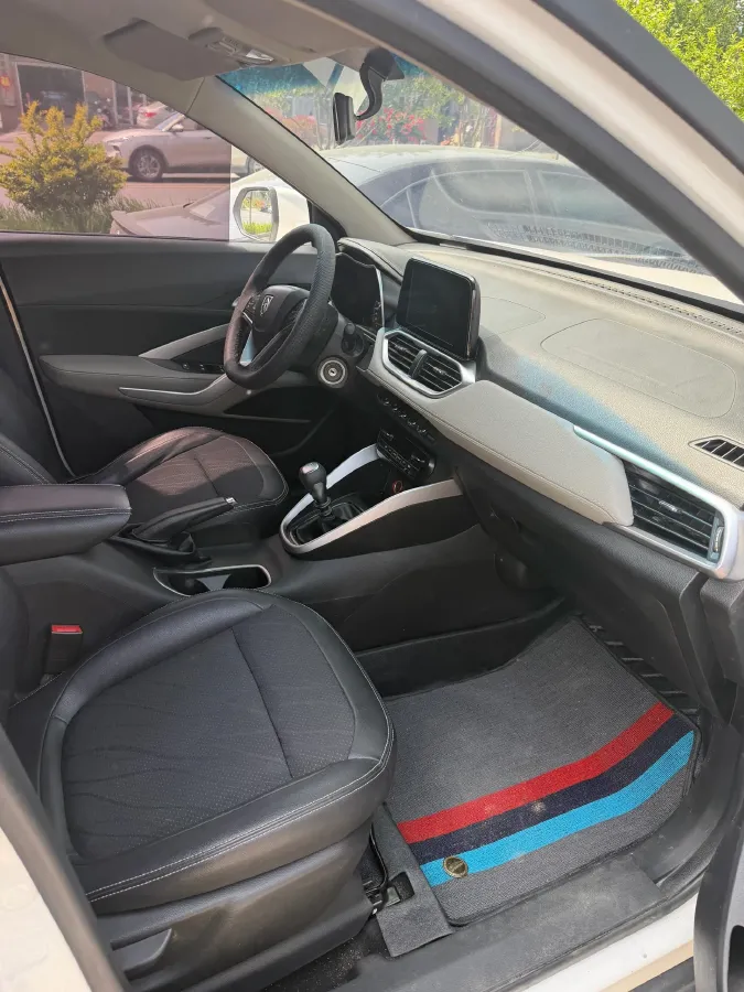 2017 BaoJun 510 1.5L 112HP L4 6MT,autocango,china used car exporter,china ev exporter,chinese used car exporter,chinese used ev exporter