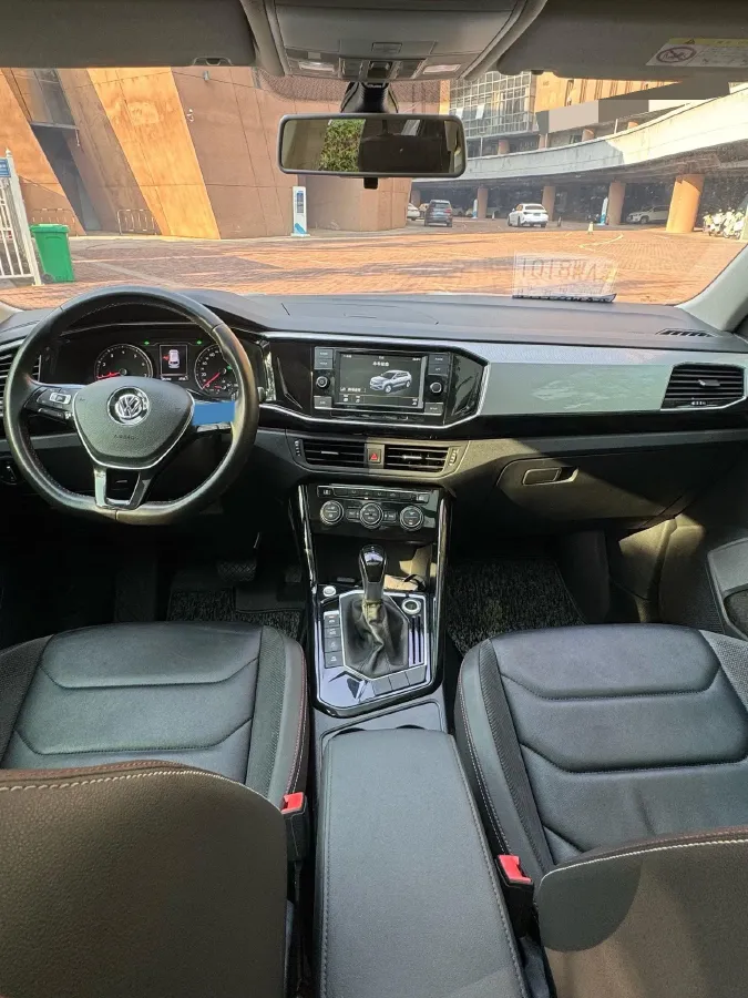 2019 Jeep Cherokee 2.0T 234HP L4 9AT,autocango,china used car exporter,china ev exporter,chinese used car exporter,chinese used ev exporter