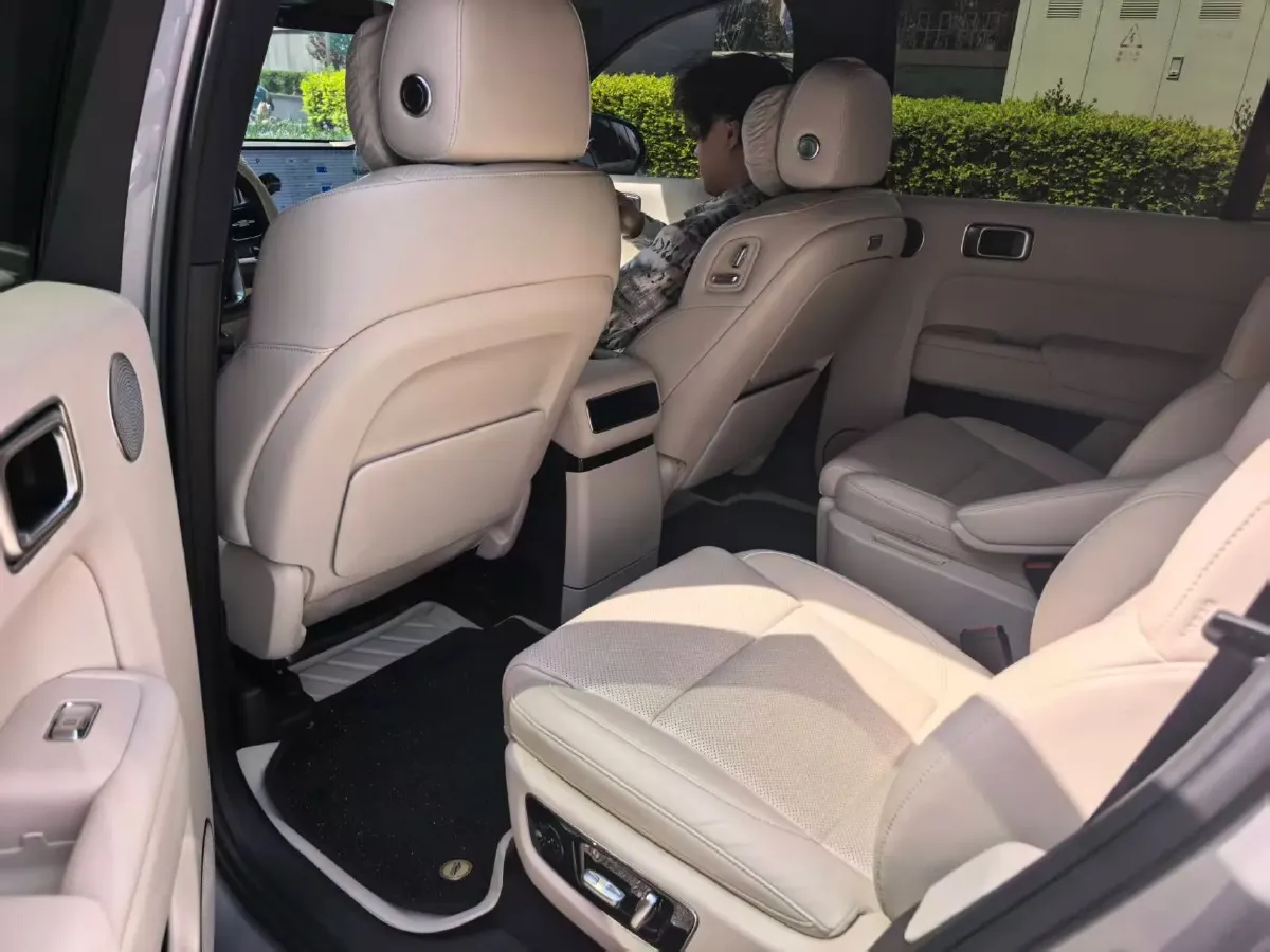 2024 Li L9 Range Extended 154HP REEV 52.3KWH,autocango,china used car exporter,china ev exporter,chinese used car exporter,chinese used ev exporter